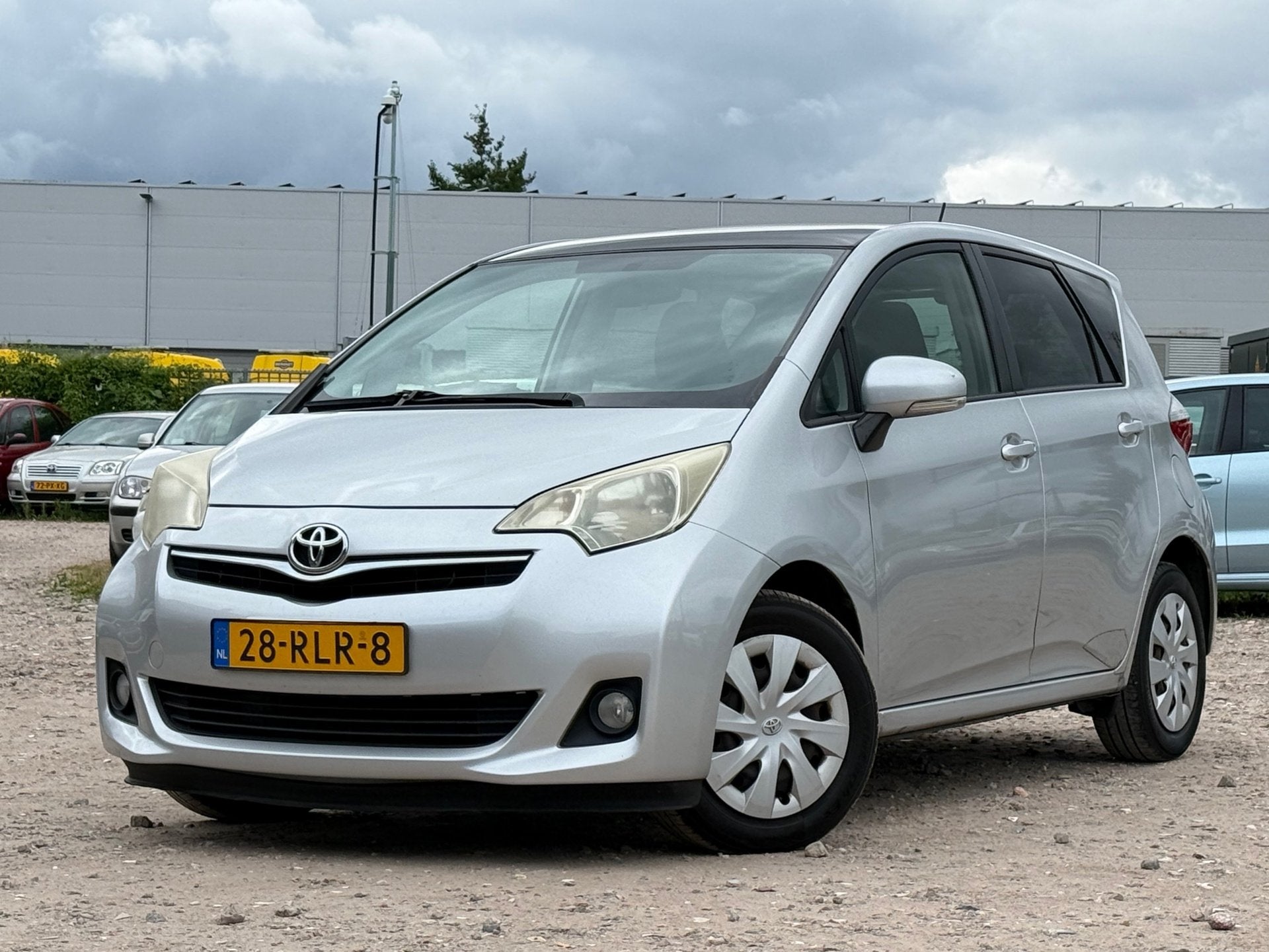 Toyota Verso-S 1.3 VVT-i Aspiration/PANO/NAVI, Auto's, Voorwielaandrijving, Euro 5, Gebruikt, 4 cilinders