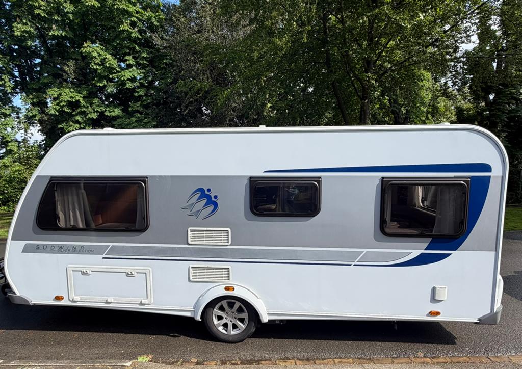 Knaus Sudwind Silver Selection 500 FU topstaat mover, luifel, Caravans en Kamperen, Caravans, Rondzit, Frans bed, Particulier