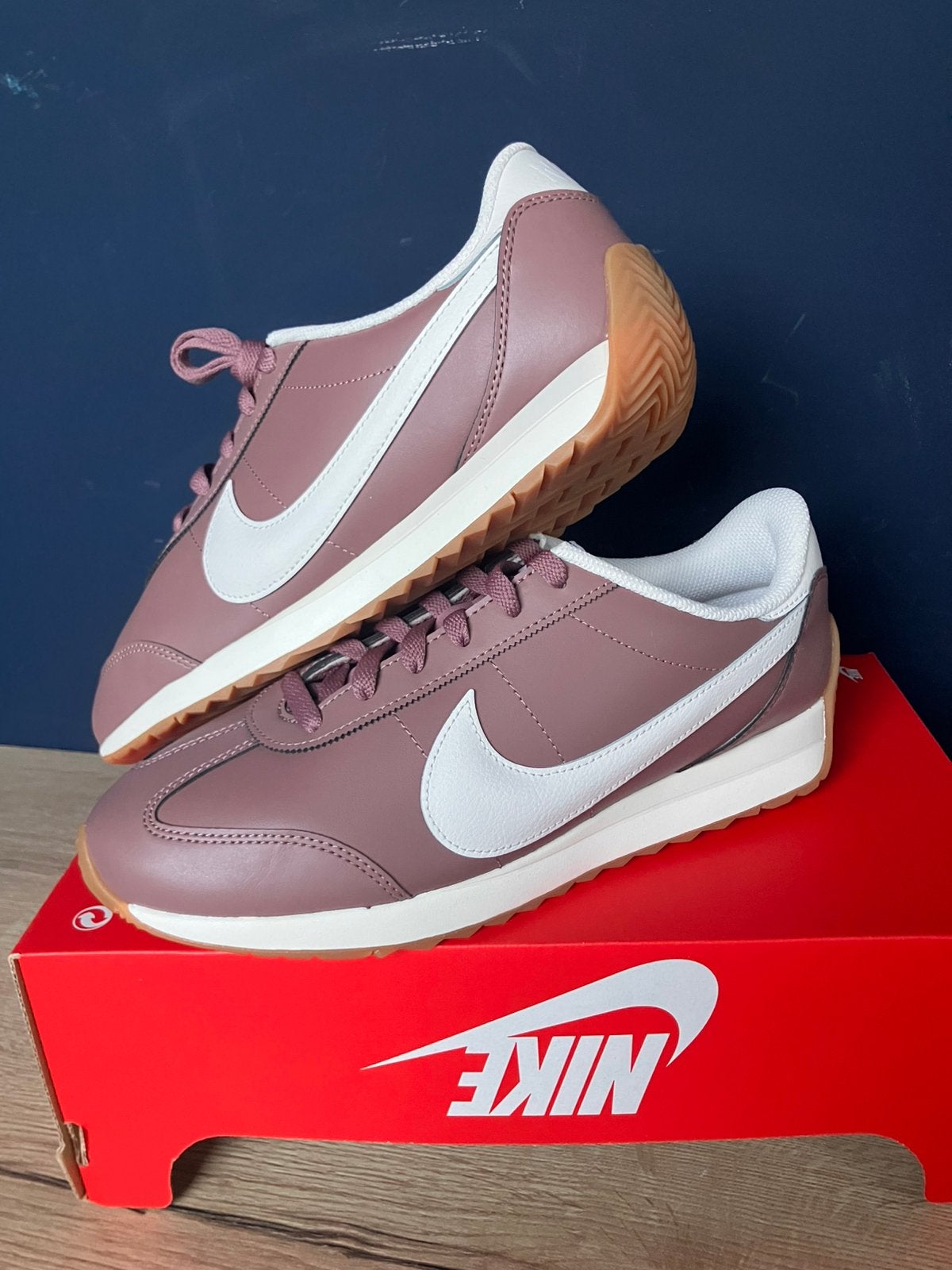 W Nike Pacific Leather Roze maat 42, Nieuw, Ophalen of Verzenden, Sneakers of Gympen, Roze