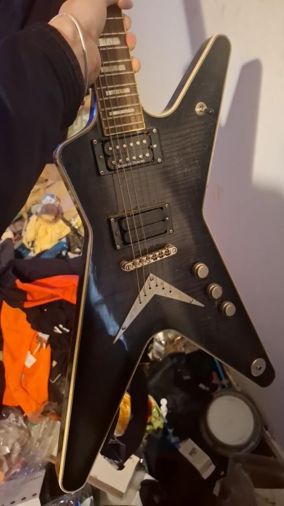 Dean ML 30th Anniversary elektrische gitaar, Muziek en Instrumenten, Ophalen of Verzenden, Zo goed als nieuw, Solid body, Overige merken