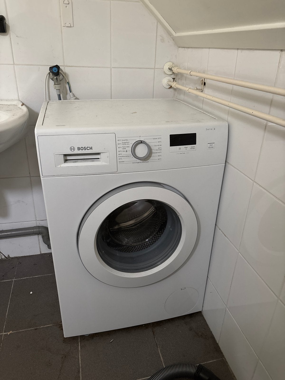 Foto 2 van Bosch Serie 2 Wasmachine - WAJ28010NL/08