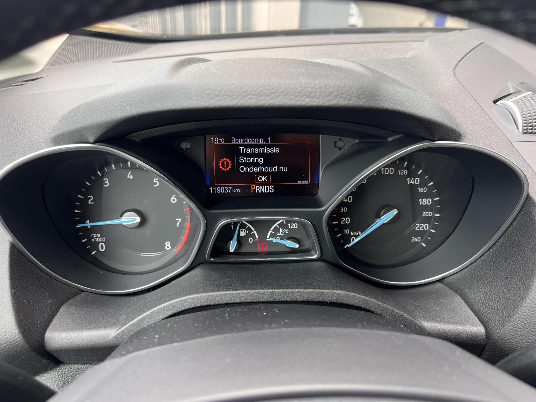 Ford C-Max 1.5 Titanium LET OP! Automaat geeft storing!, Dealer onderhouden, 4 cilinders, 150 pk, Zwart