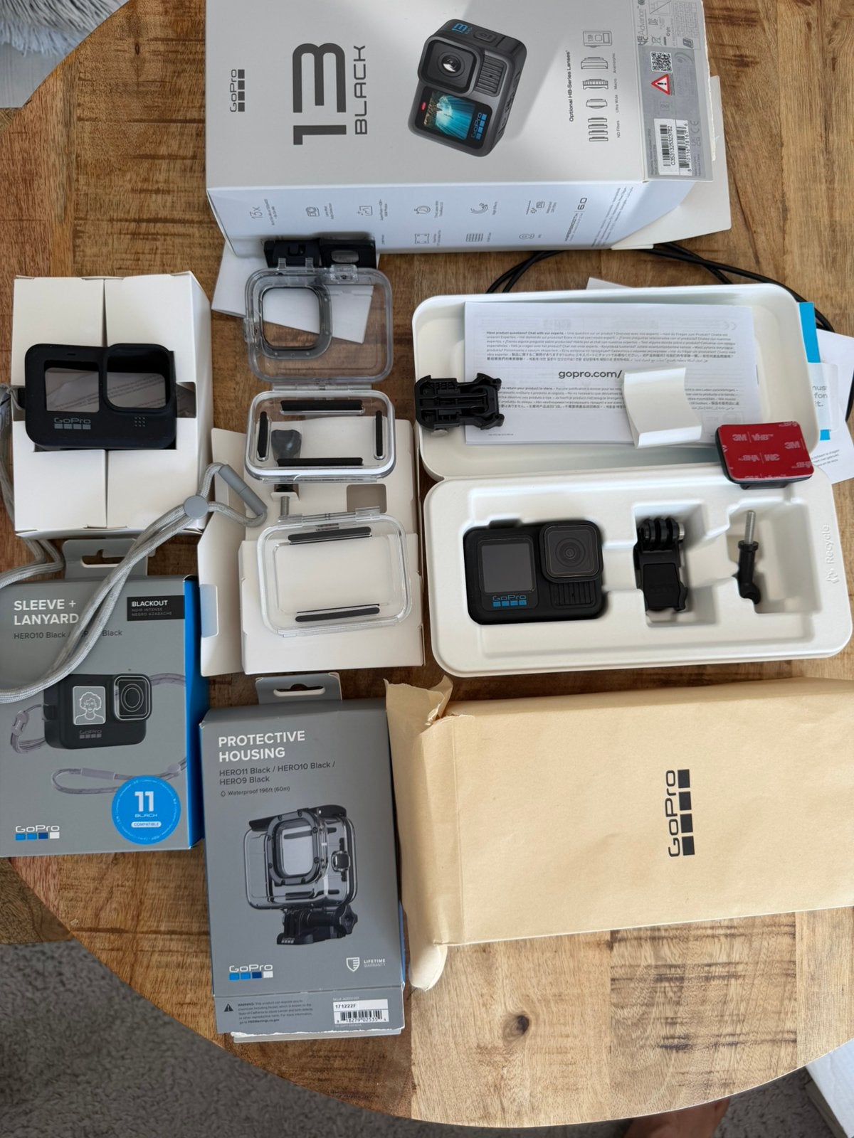 GoPro HERO13 Black + originele accessoires zo goed als nieuw, Audio, Tv en Foto, Actiecamera's, Ophalen of Verzenden, Zo goed als nieuw