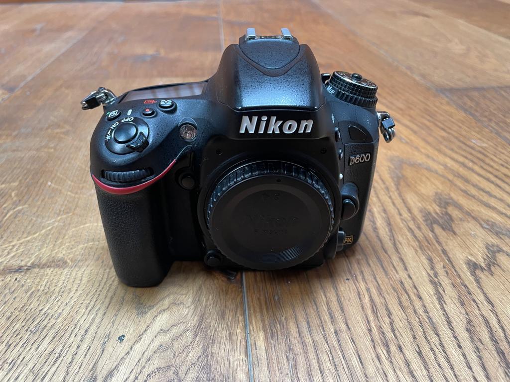 Nikon D600 DSLR body (14k clicks), Audio, Tv en Foto, Fotocamera's Digitaal, Spiegelreflex, Ophalen of Verzenden, Nikon, 24 Megapixel