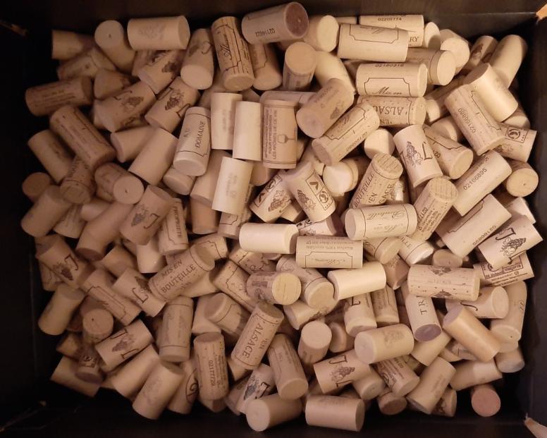 220 plastic kurken, Ophalen of Verzenden, Gebruikt, Frankrijk, Overige typen