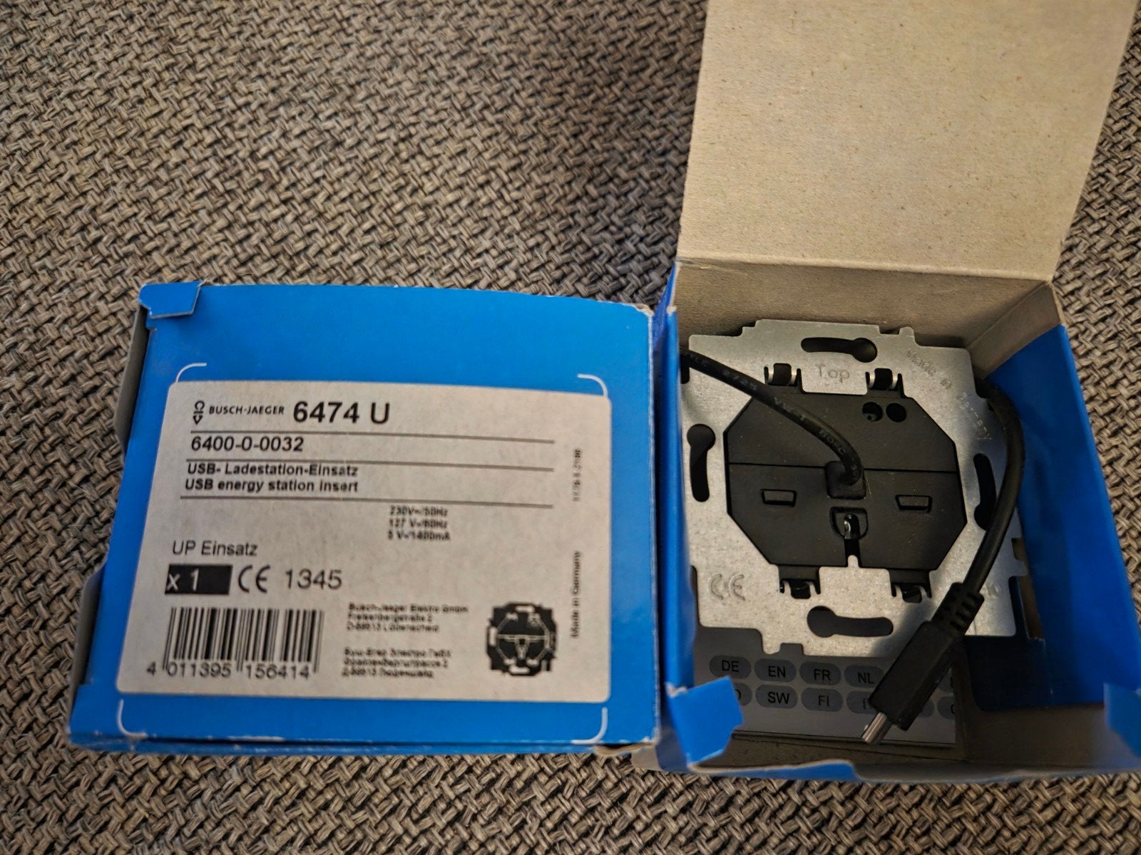 2x Busch Jaeger 6474 U USB Laadstation Basiselement Micro, Doe-het-zelf en Verbouw, Elektra en Kabels, Ophalen of Verzenden, Nieuw
