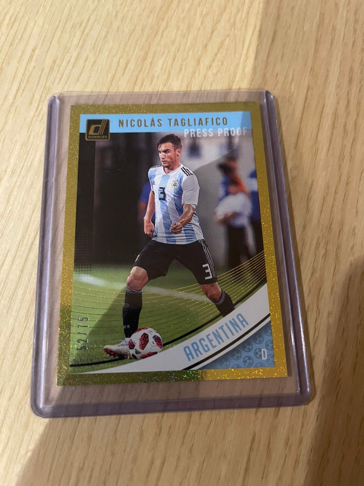 Nicolas Tagliafico/75 Refractor Argentinie 2018 Panini, Ophalen of Verzenden, Zo goed als nieuw, Plaatje