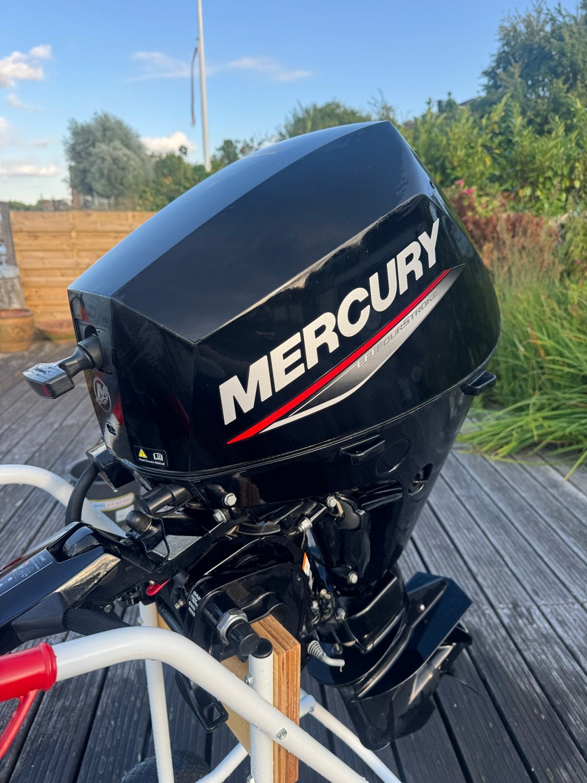 Mercury 10pk EFI 2023 Buitenboordmotor - Dealeronderhouden, Ophalen, 10 tot 30 pk, Viertaktmotor, Zo goed als nieuw