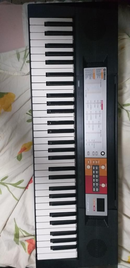 Yamaha PSR-F50 Keyboard - Ideaal voor beginners, Muziek en Instrumenten, Keyboards, Ophalen, Gebruikt, 61 toetsen, Yamaha