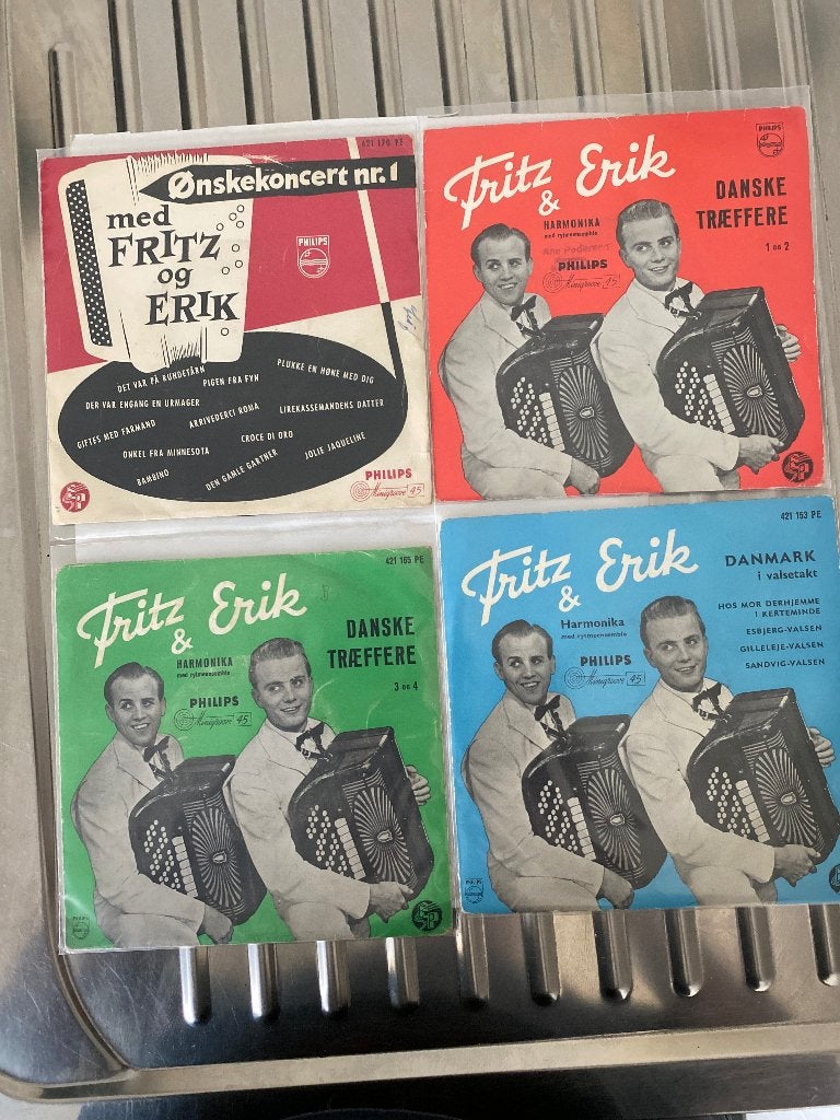 Fritz & Erik harmonica duo 4 singles €4,-, 7 inch, Zo goed als nieuw, EP, Fotohoes