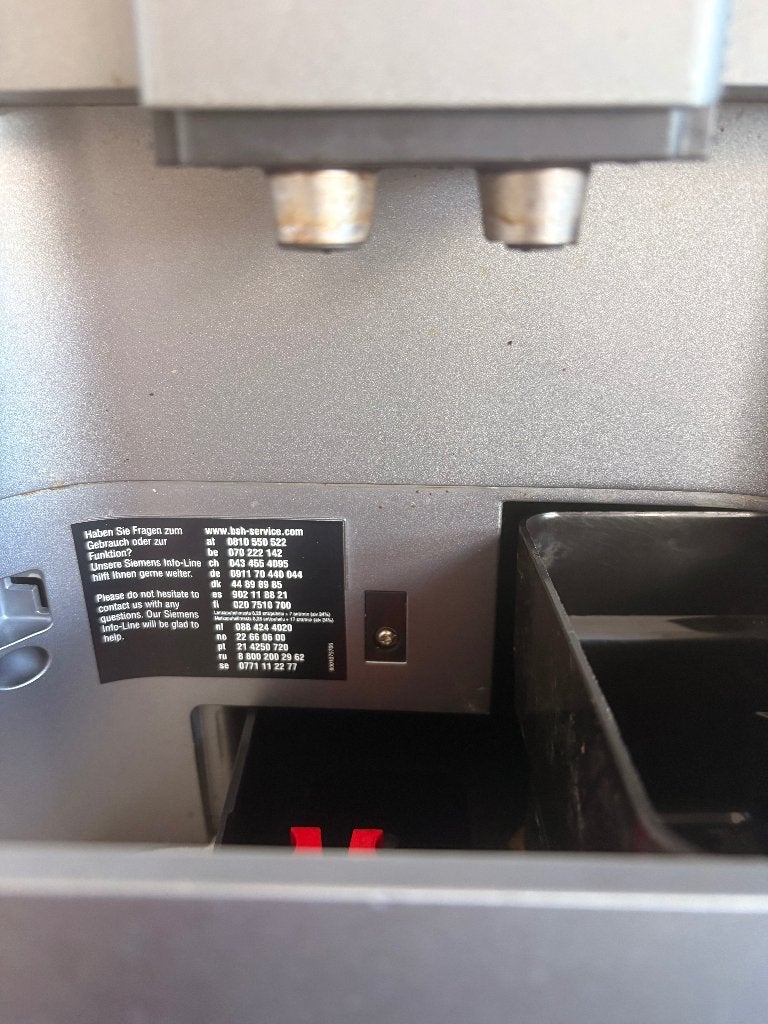 Foto 7 van Siemens EQ 6 plus s100 volautomatische espressomachine