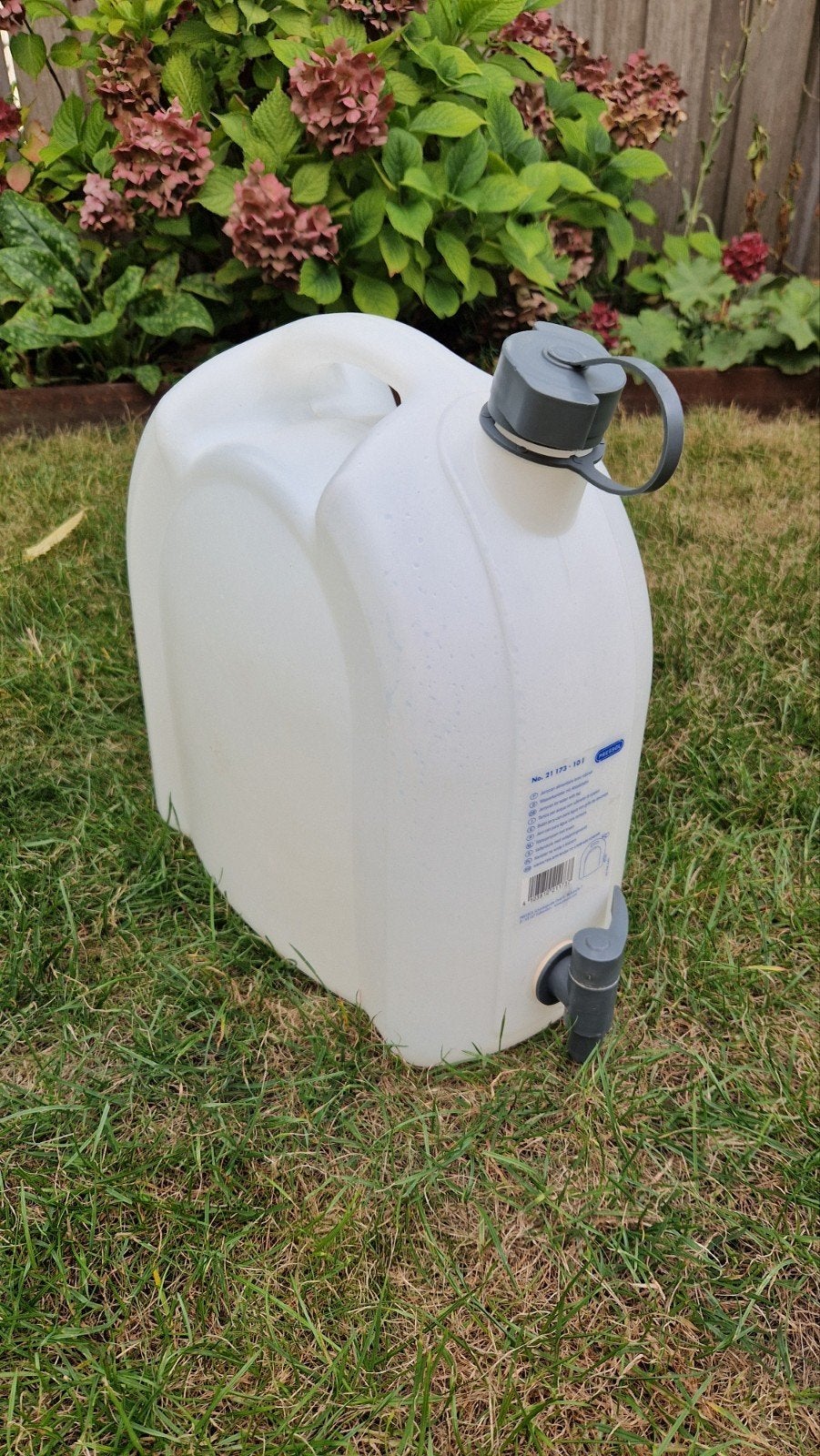 Jerrycan 10 liter met tapkraantje, Ophalen of Verzenden, Zo goed als nieuw