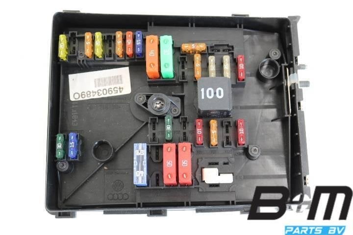 Zekeringkast in motorruimte VW Golf 6 1K0937125D, Gebruikt