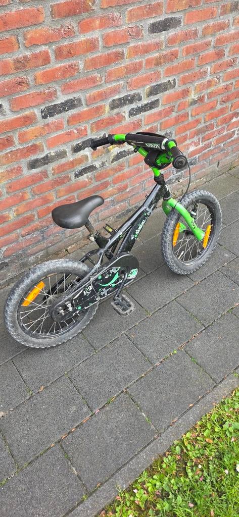 Kinderfiets 16 inch - Zwart/Groen, Ophalen of Verzenden, Gebruikt, 16 tot 20 inch