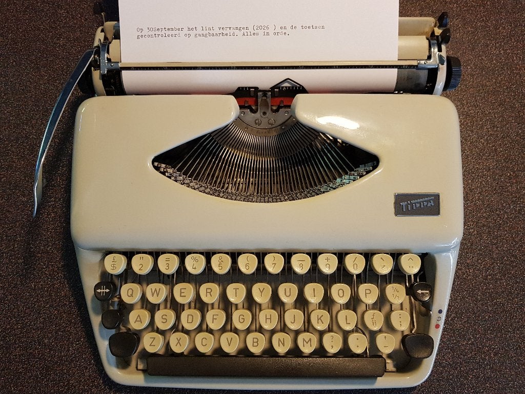 Typemachine Adler / Tippa / Draagbaar / Vintage, Verzamelen, Ophalen, Overige typen
