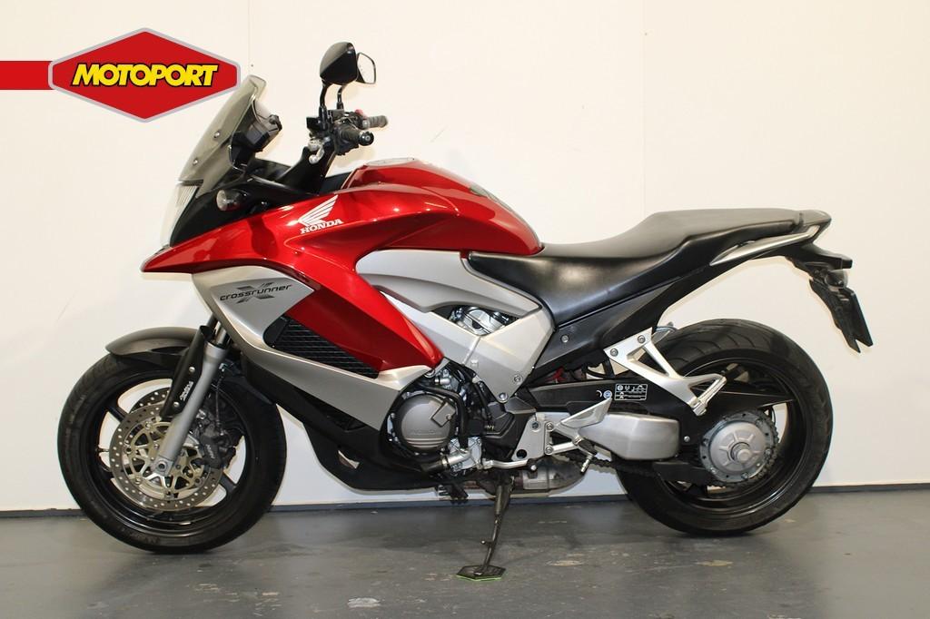 Honda VFR 800 X Crossrunner (bj 2011), Bedrijf, Sport, Mc.benelux@honda-eu.com, Doornveld 180
B-1731  Zellik, BE