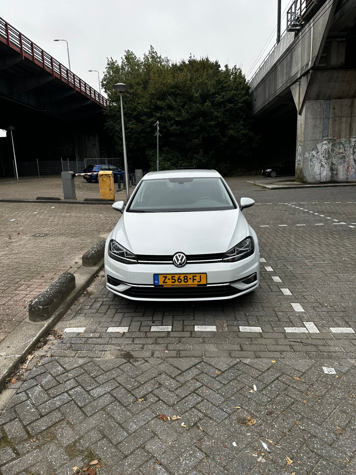 VW Golf 1.5 150PK Highline, Auto's, Zwart, 150 pk, Alcantara, Wit