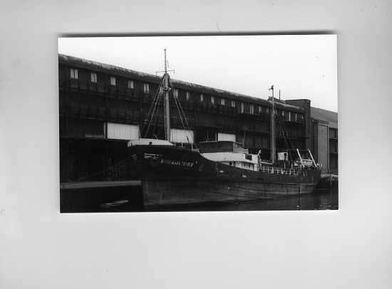 scheepvaart-foto-brookbank trader, Ophalen of Verzenden, Zo goed als nieuw, Motorboot, Boek of Tijdschrift