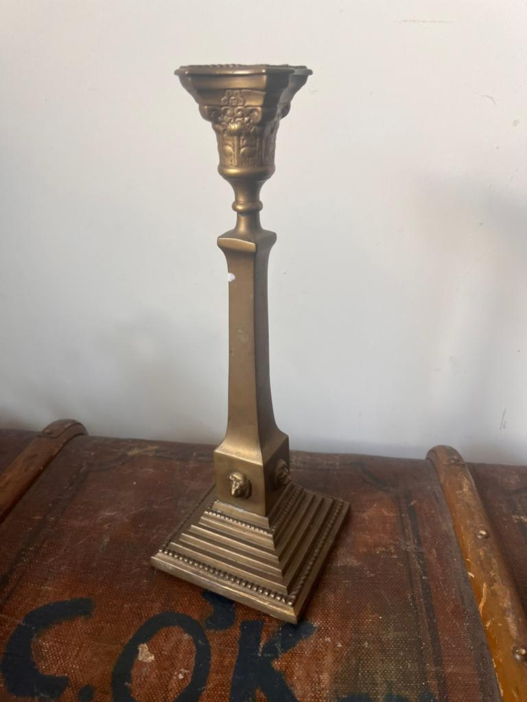 Antieke Koperen Kandelaar met Leeuwenkoppen, Antiek en Kunst, Antiek | Kandelaars, Ophalen of Verzenden, Koper of Brons