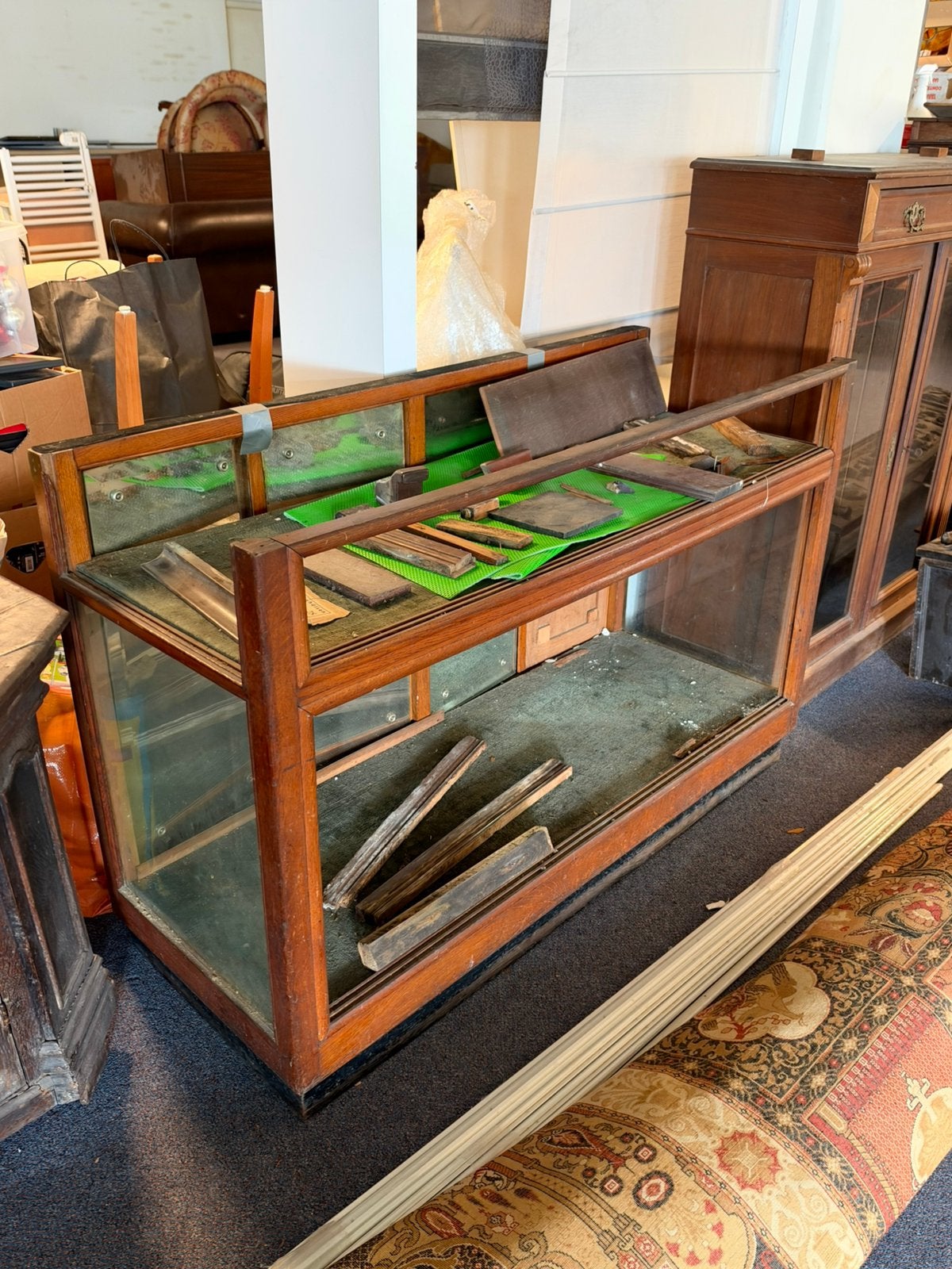 Antieke Toonbank vitrine opknapper, Ophalen