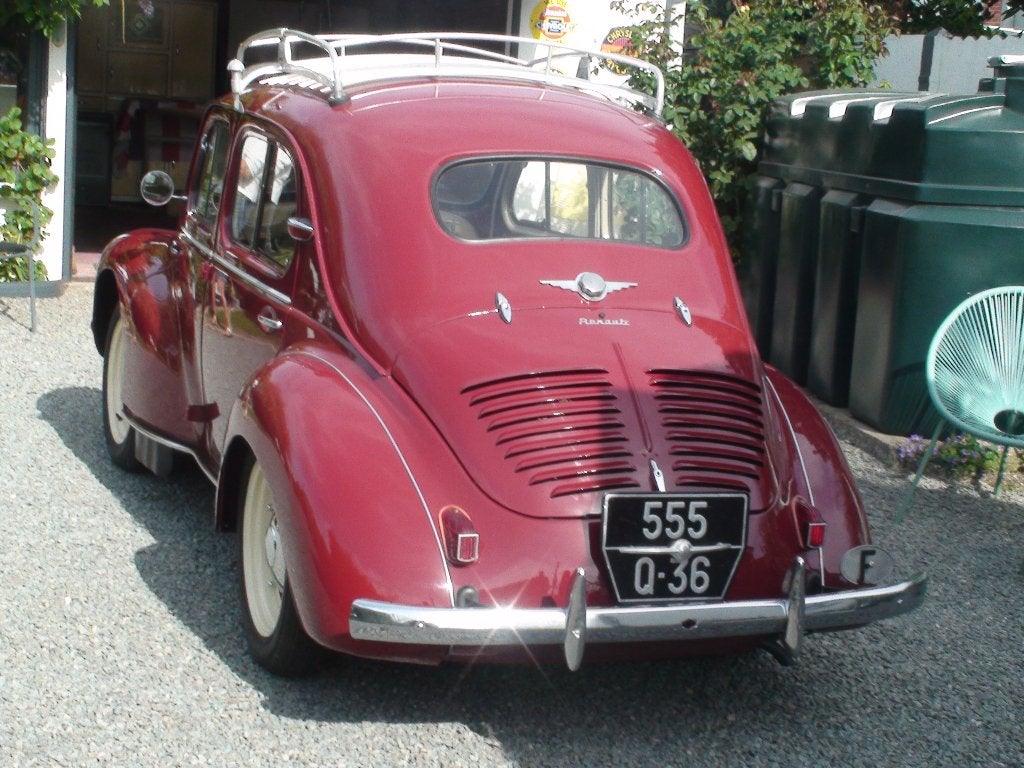 OLDTIMER RENAULT 4CV 1951, foto 2