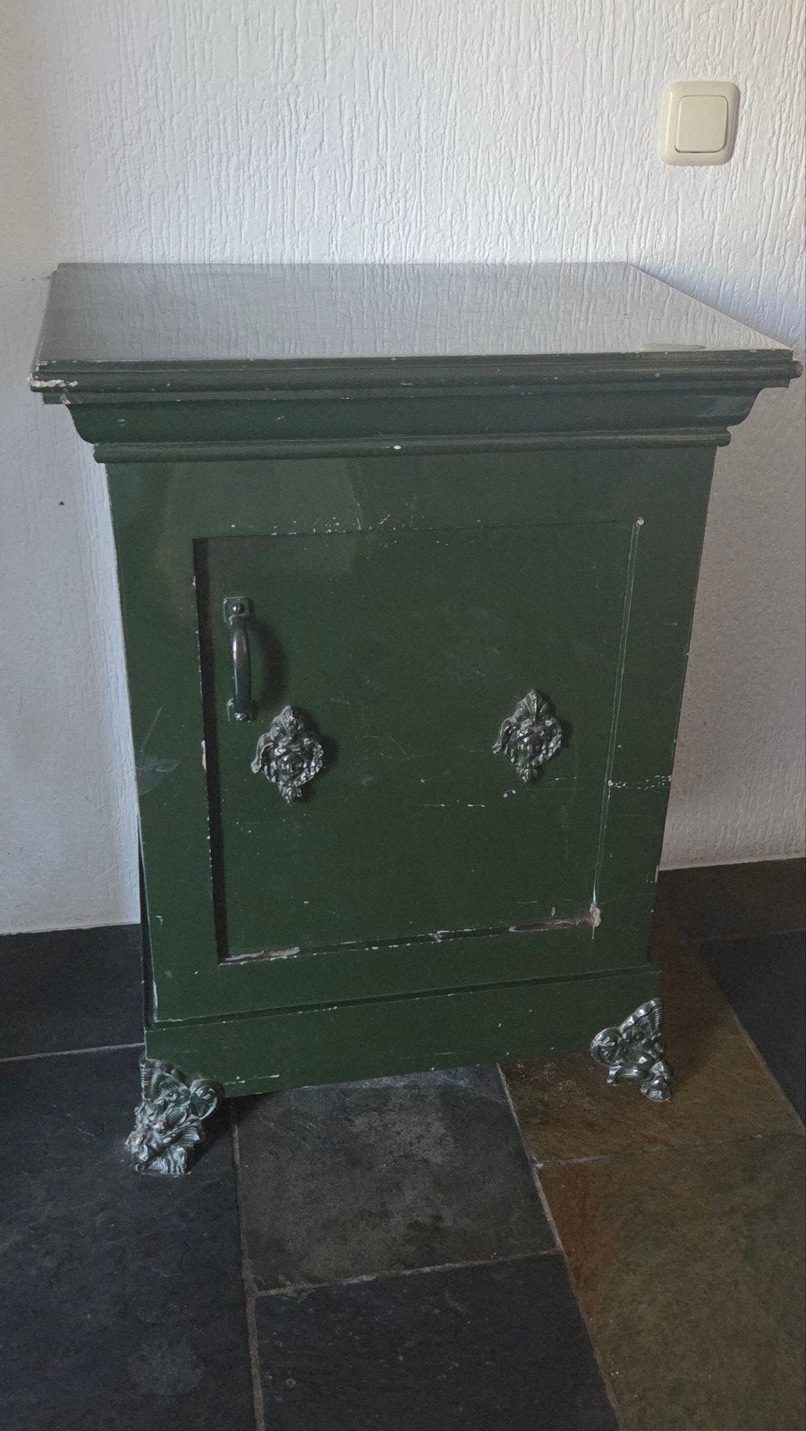 Antieke kluis, groen, met decoratieve details, Ophalen, Gebruikt, Brandkast