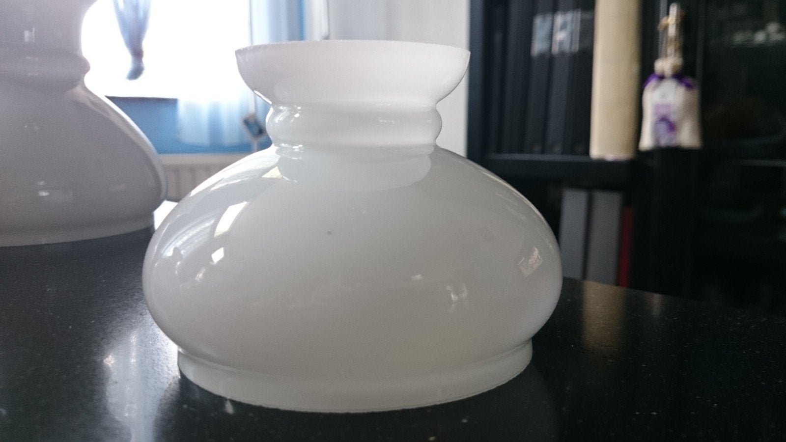 Zgan melkwit kapje voor olie of schippers lamp, 10 cm, Overige typen, Wit, Rond