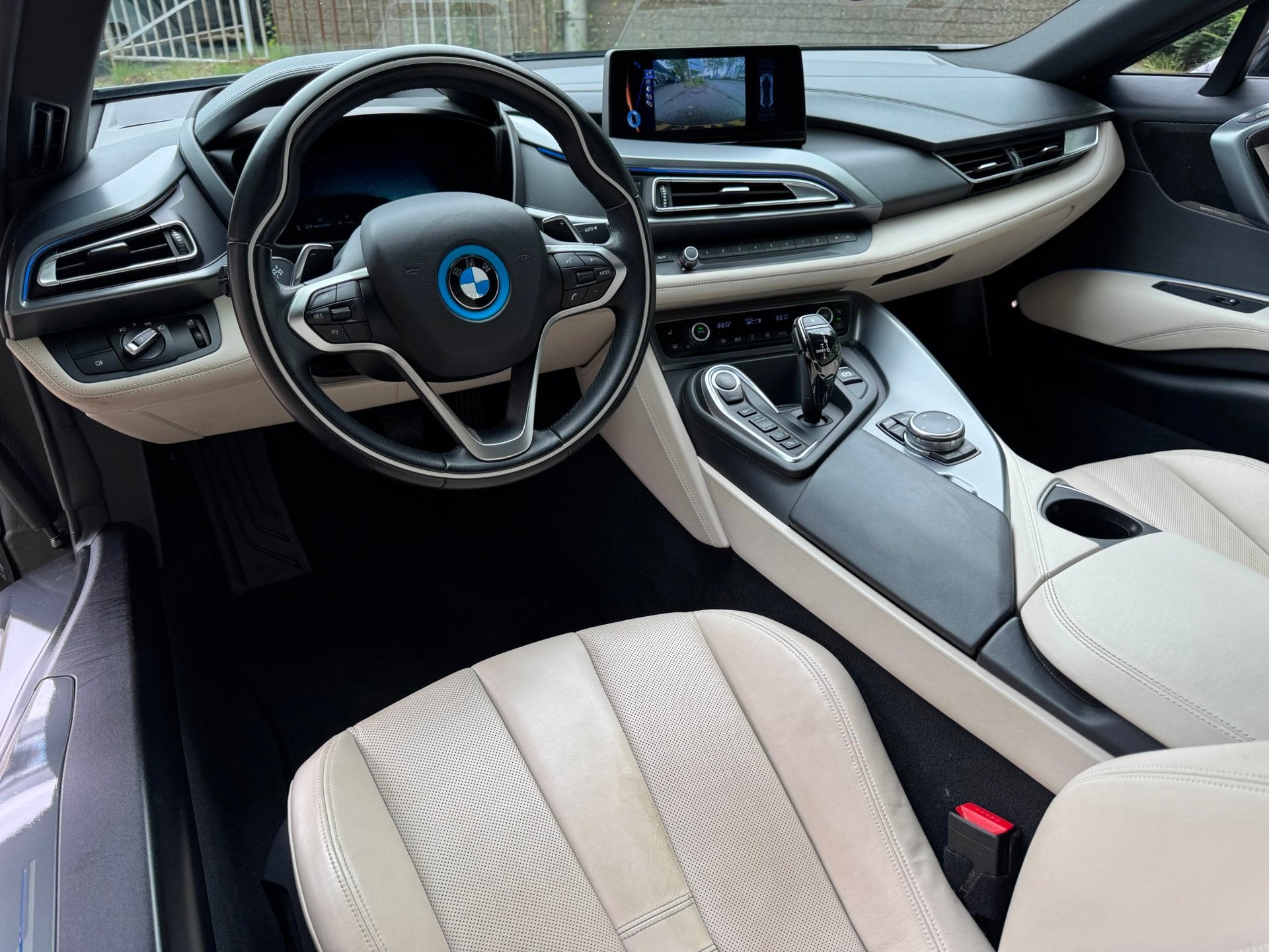 BMW I8 1.5 First Edition 96% SOH Plug-in Hybrid 3 NL auto La, Auto's, BMW, Automaat, Dealer onderhouden, Gebruikt, Euro 6
