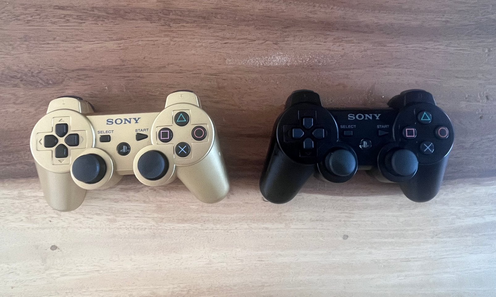 2x Originele Sony PlayStation 3 SIXAXIS Controllers, Spelcomputers en Games, PlayStation 3, Ophalen of Verzenden, Zo goed als nieuw