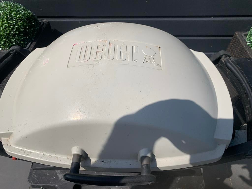 Weber Q2000 Gasbarbecue met onderstel - Gebruikt, Tuin en Terras, Barbecue-accessoires, Gebruikt, Ophalen