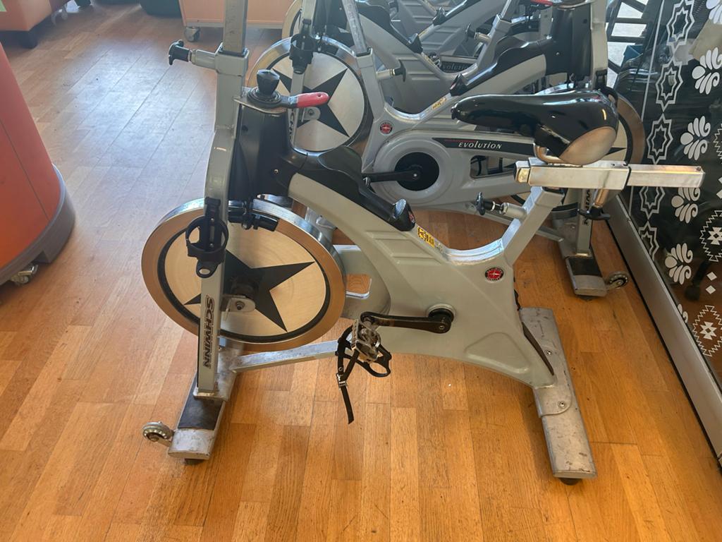 Schwinn Evolution Spinningfietsen - Spotkoopje!, Ophalen, Gebruikt, Spinningfiets, Metaal