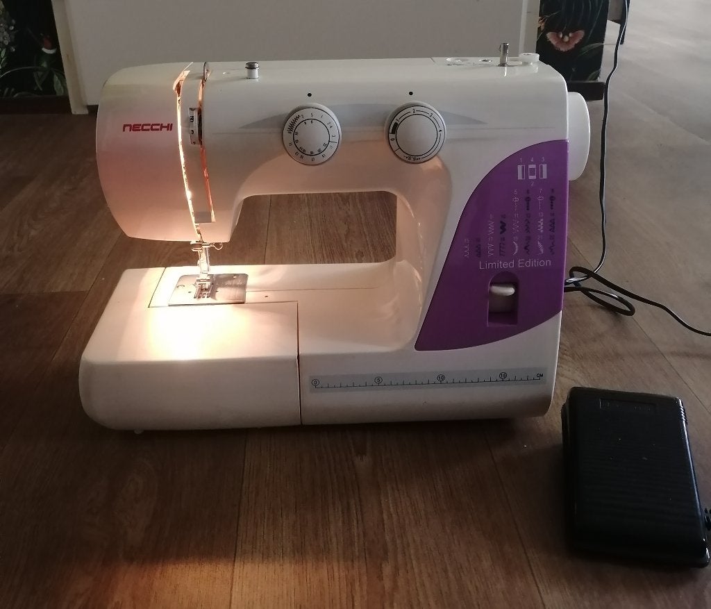 Necchi Naaimachine - Limited Edition, Ophalen, Gebruikt, Naaimachine, Overige merken
