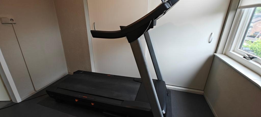 Proffesionele Nordic Track loopband. (Moet weg!), Ophalen, Buik, Zo goed als nieuw, Metaal