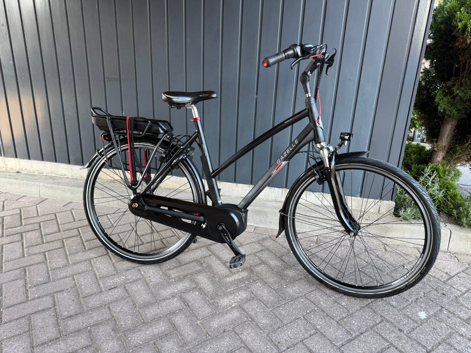 Elektrische fiets GAZELLE VENTO C7 BOSCH, Fietsen en Brommers, 55 tot 59 cm, Ophalen of Verzenden, Zo goed als nieuw, Gazelle