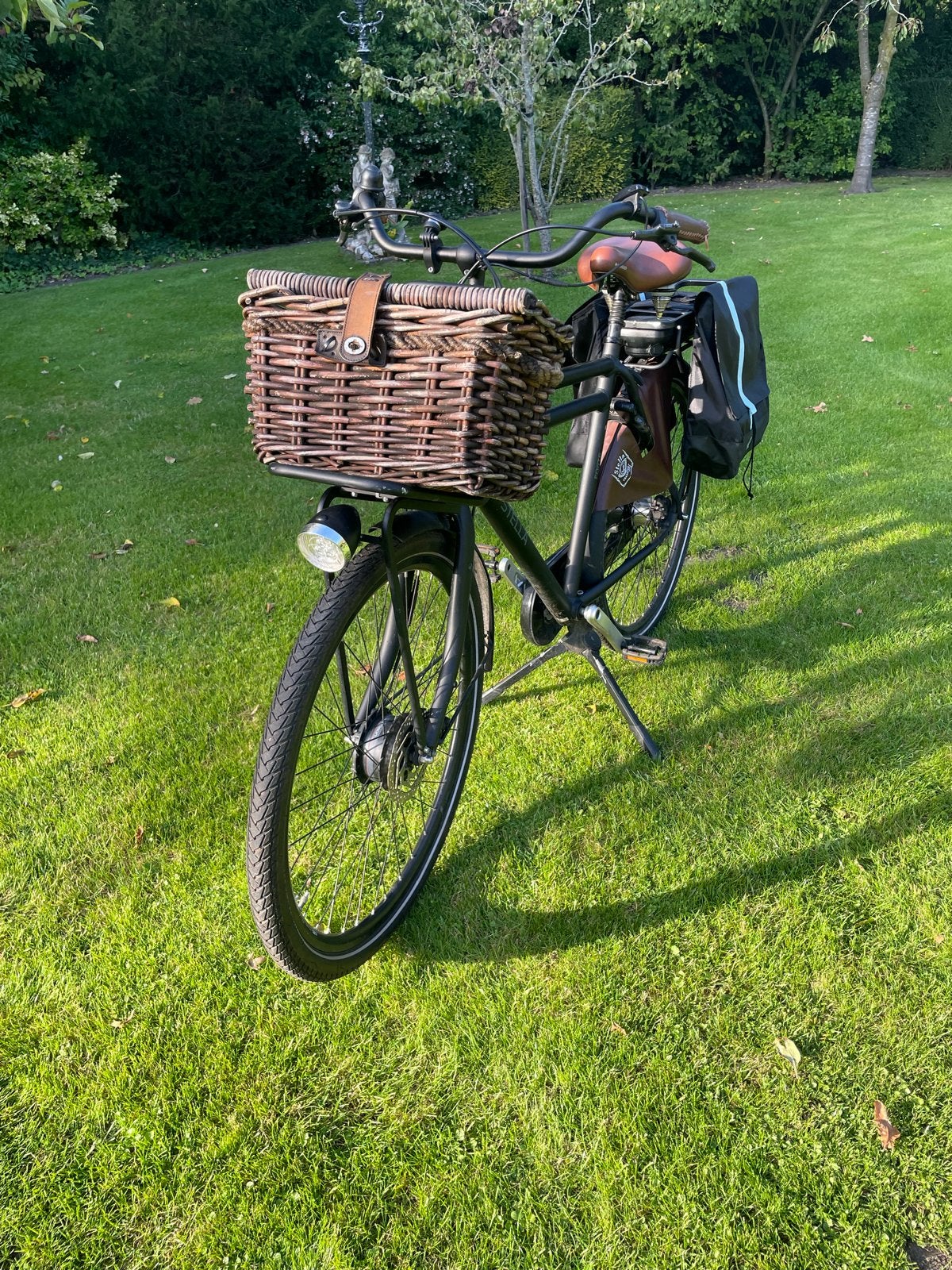 E-bike Stella elektrische fiets met extra batterij en mand, Fietsen en Brommers, Gebruikt