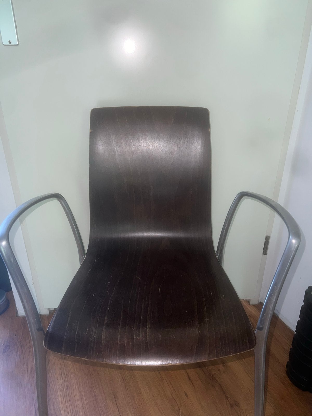 Set van 6 houten stoelen met metalen frame, Gebruikt, Bruin, Ophalen of Verzenden, Vier