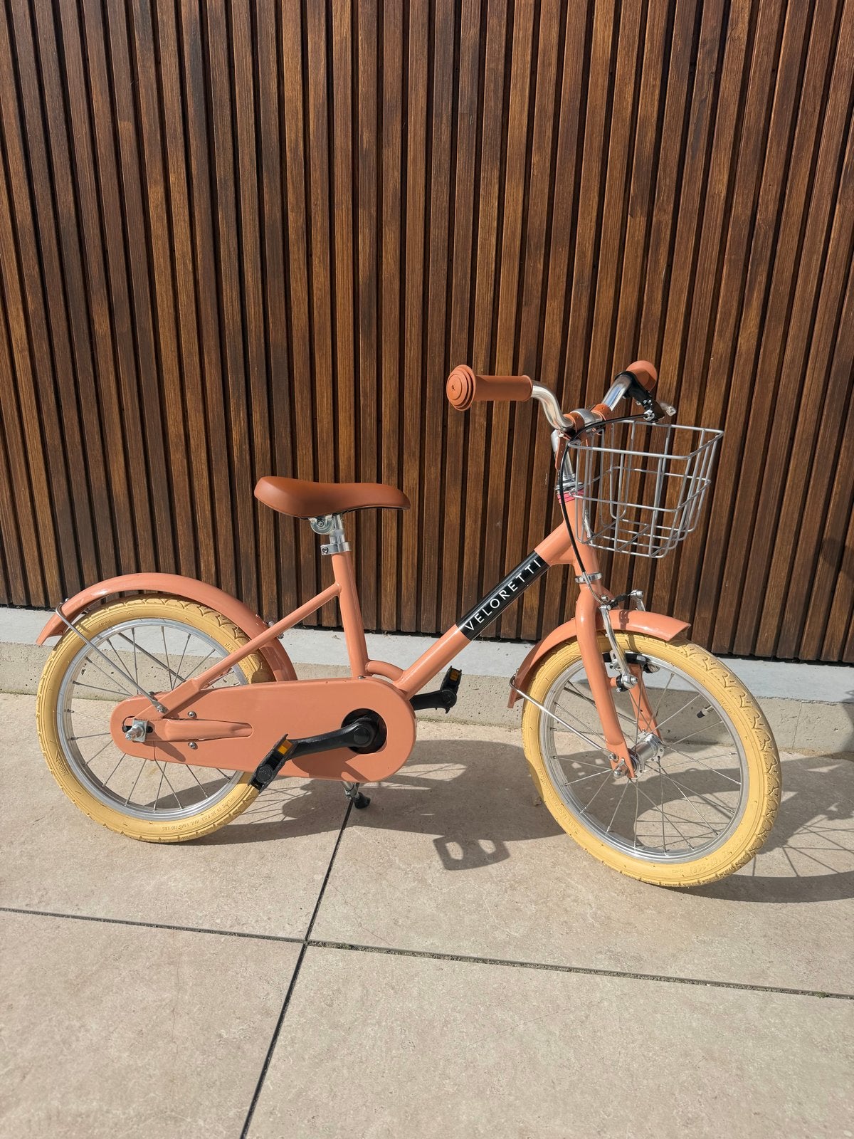Veloretti Maxi Blazing Salmon 16 inch kinderfiets, Ophalen, Zo goed als nieuw, Terugtraprem, 16 tot 20 inch