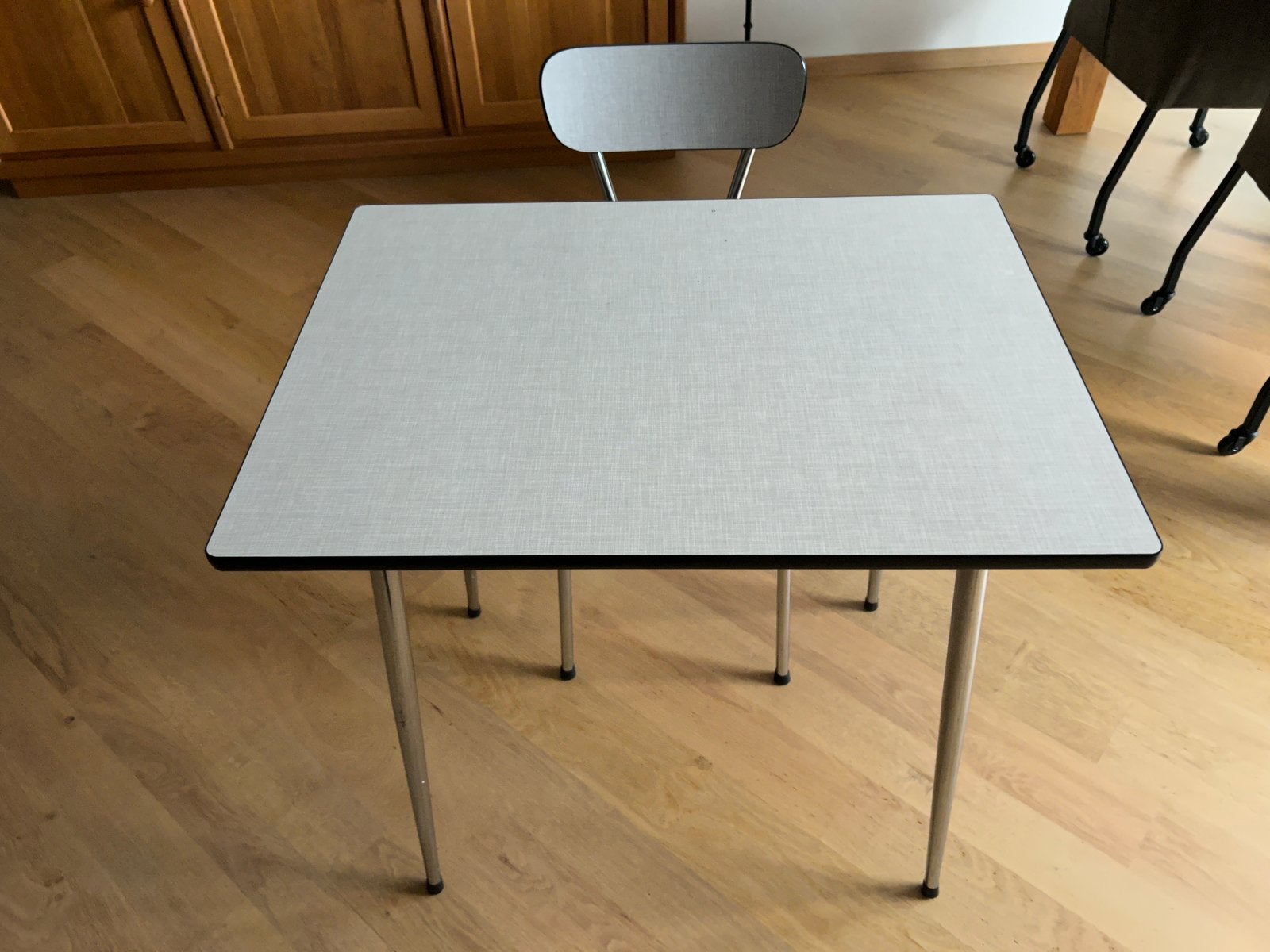 Tafel. Jaren 60, Ophalen, Zo goed als nieuw, 75 cm of meer, 60 cm of meer