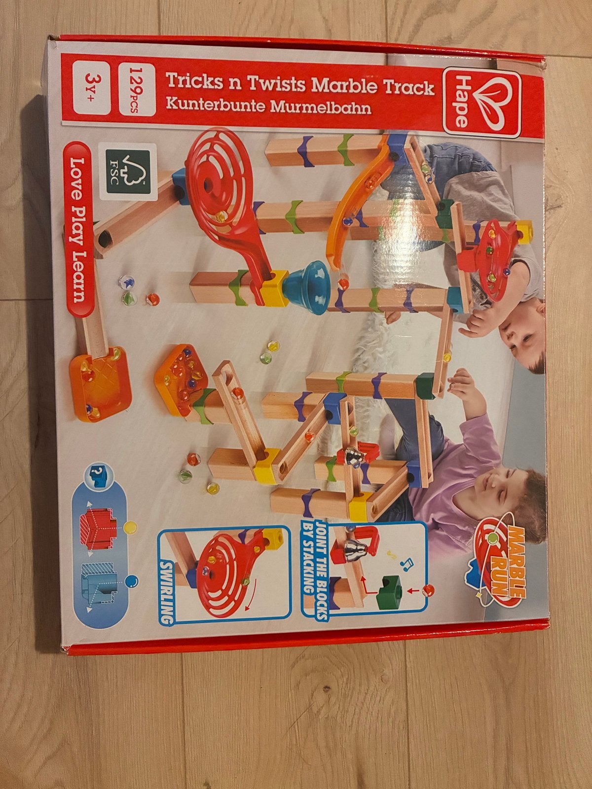 Zeer complete Hape Tricks n Twists houten knikkerbaan, Ophalen of Verzenden, Nieuw, Bouwen
