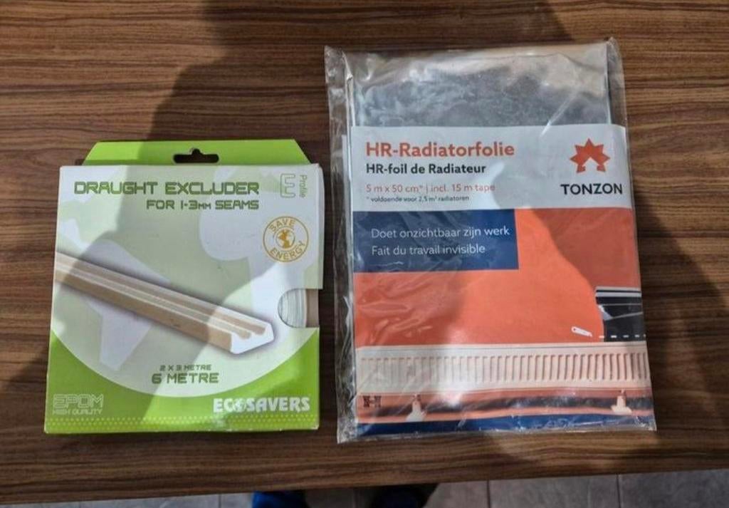 Tonzon HR Radiatorfolie + Tochtstrip - Nieuw in verpakking, Doe-het-zelf en Verbouw, Isolatie en Afdichting, Minder dan 4 cm, Overige materialen