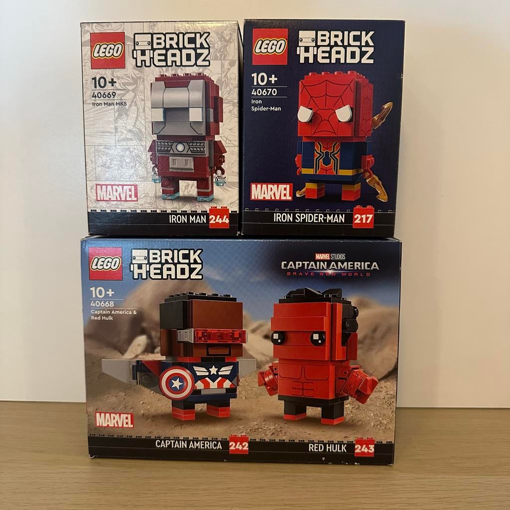 LEGO BrickHeadz Marvel: Iron Man, Spider-Man, Capt, Ophalen of Verzenden, Zo goed als nieuw
