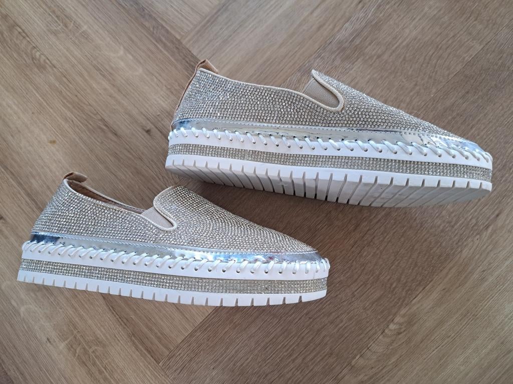 Espadrilles met strass en plateauzool maat 38,5 Bling bling, Ophalen of Verzenden, Zo goed als nieuw, Instappers
