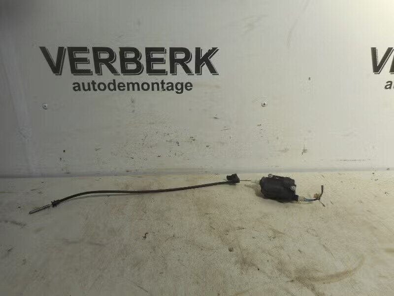 CENTRALE VERGRENDELING TANKKLEP Astra H (L48) (GM13255619), Bahnhofsplatz 65423 Rüsselsheim am Main, DE, Gebruikt, Opel, Opel Automobile GmbH