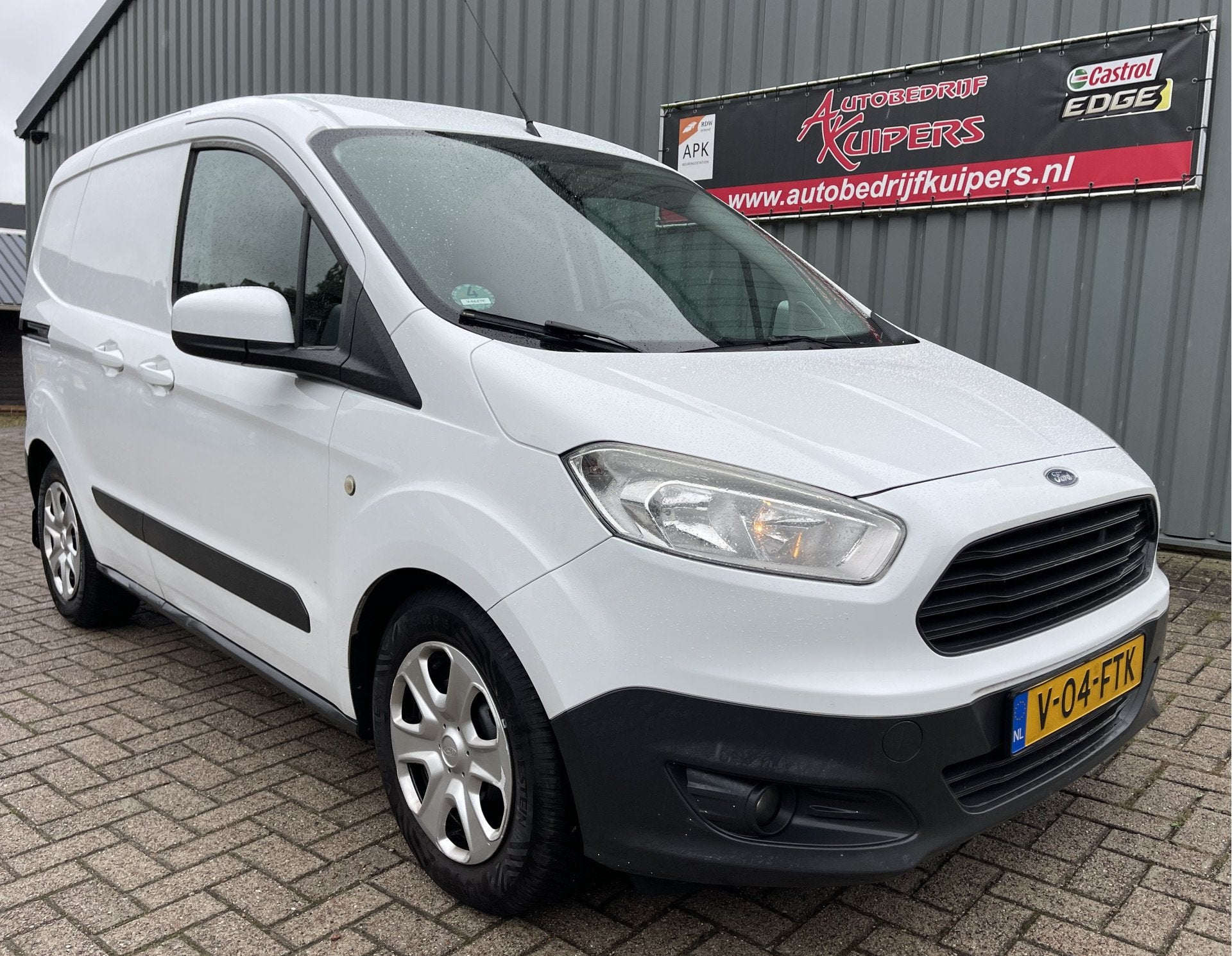 Ford Transit Courier 1.0 Trend Start&Stop Airco.CruiseAudio., Auto's, Gebruikt, Wit, Handgeschakeld, 19 km/l