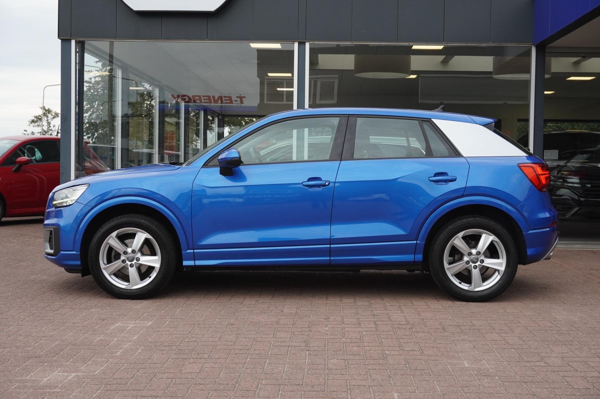 Audi Q2 30 TFSI epic | Airco | Navigatie | Trekhaak | PDC |, Auto's, Dealer onderhouden, Stof, Gebruikt, 1200 kg