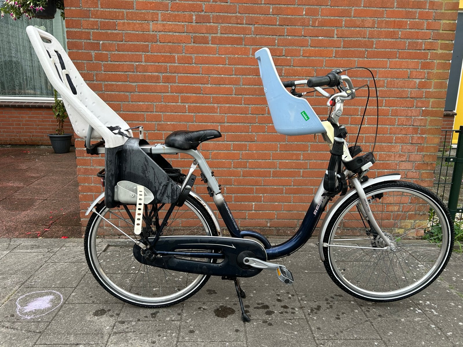 Damesfiets met kinderzitjes voor en achter, Fietsen en Brommers, Fietsen | Dames | Damesfietsen, Velgrem, Ophalen, Overige merken