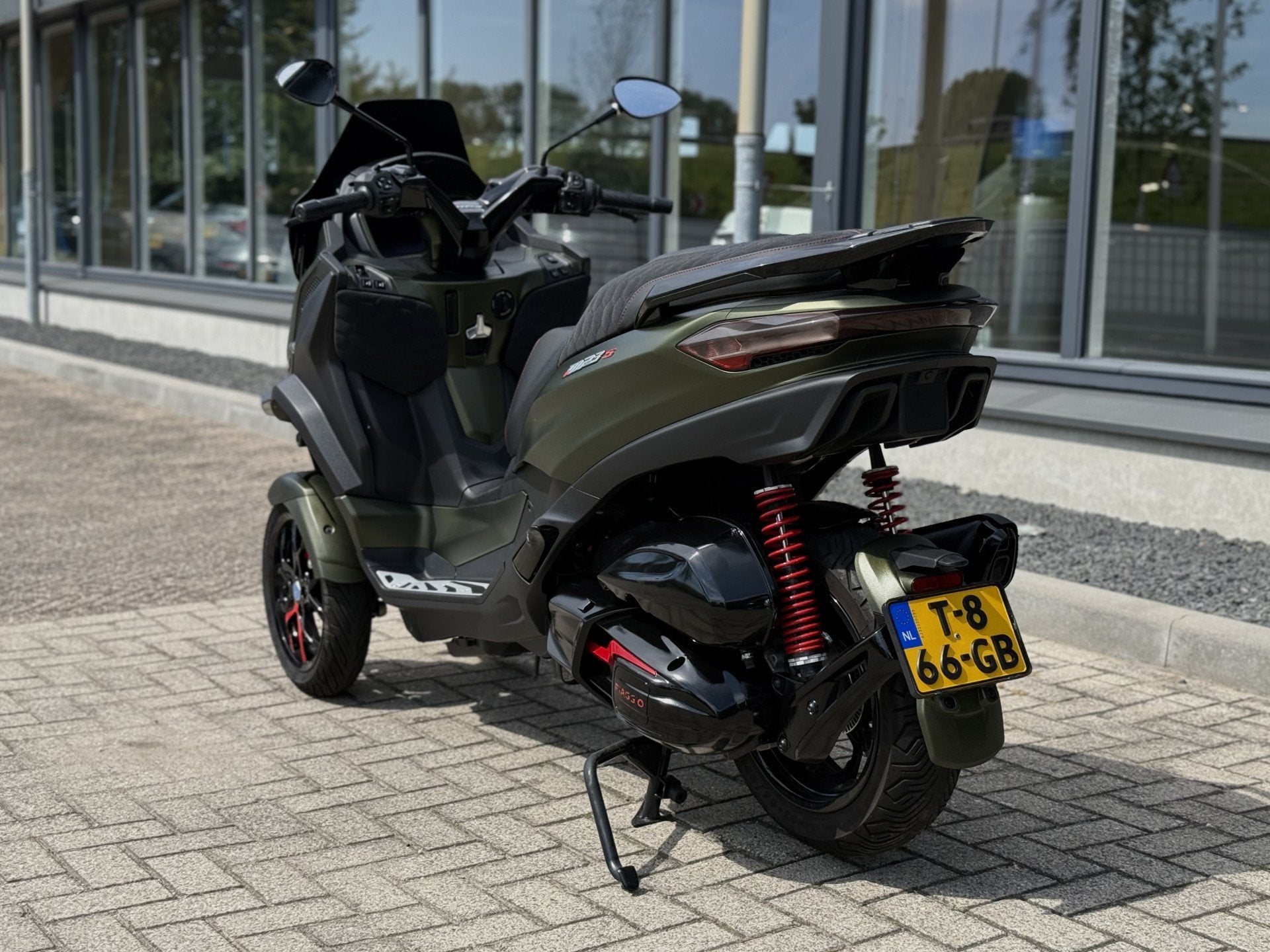 Piaggio 530 MP3 HPE Exclusive Custom (bj 2023), Motoren, Motoren | Piaggio, 530 cc, Traction Control, Rooseveltlaan 10A
5466AB  VEGHEL, NL