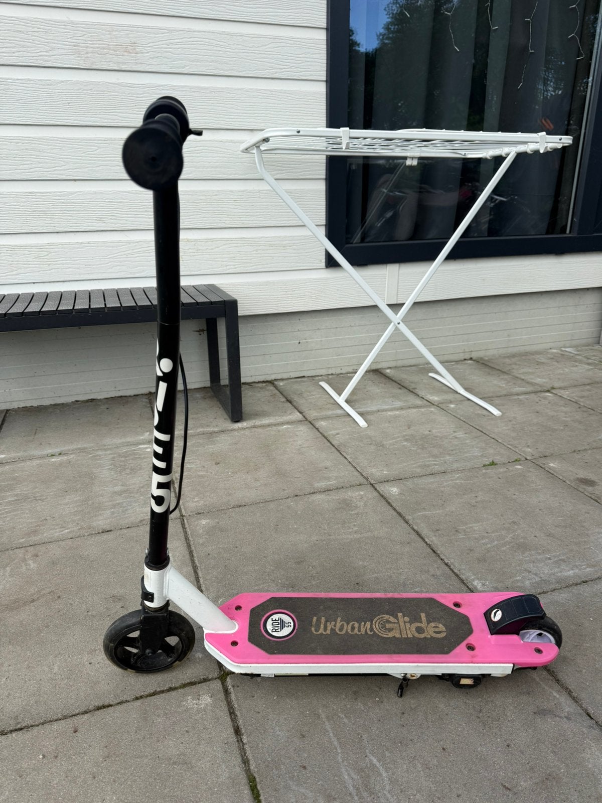 Kinder elektronische step, Ophalen of Verzenden, Zo goed als nieuw, Elektrische step (E-scooter)
