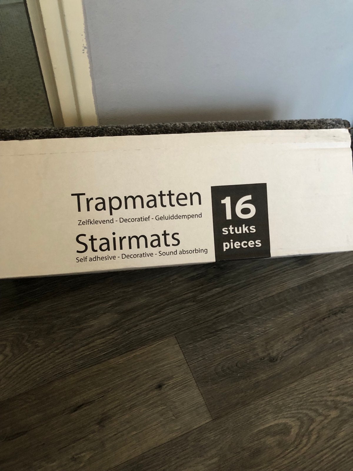 Nieuwe zelfklevende trapmatten - 16 stuks, Huis en Inrichting, Stoffering | Tapijten en Kleden, Ophalen, Nieuw, Grijs, Minder dan 50 cm
