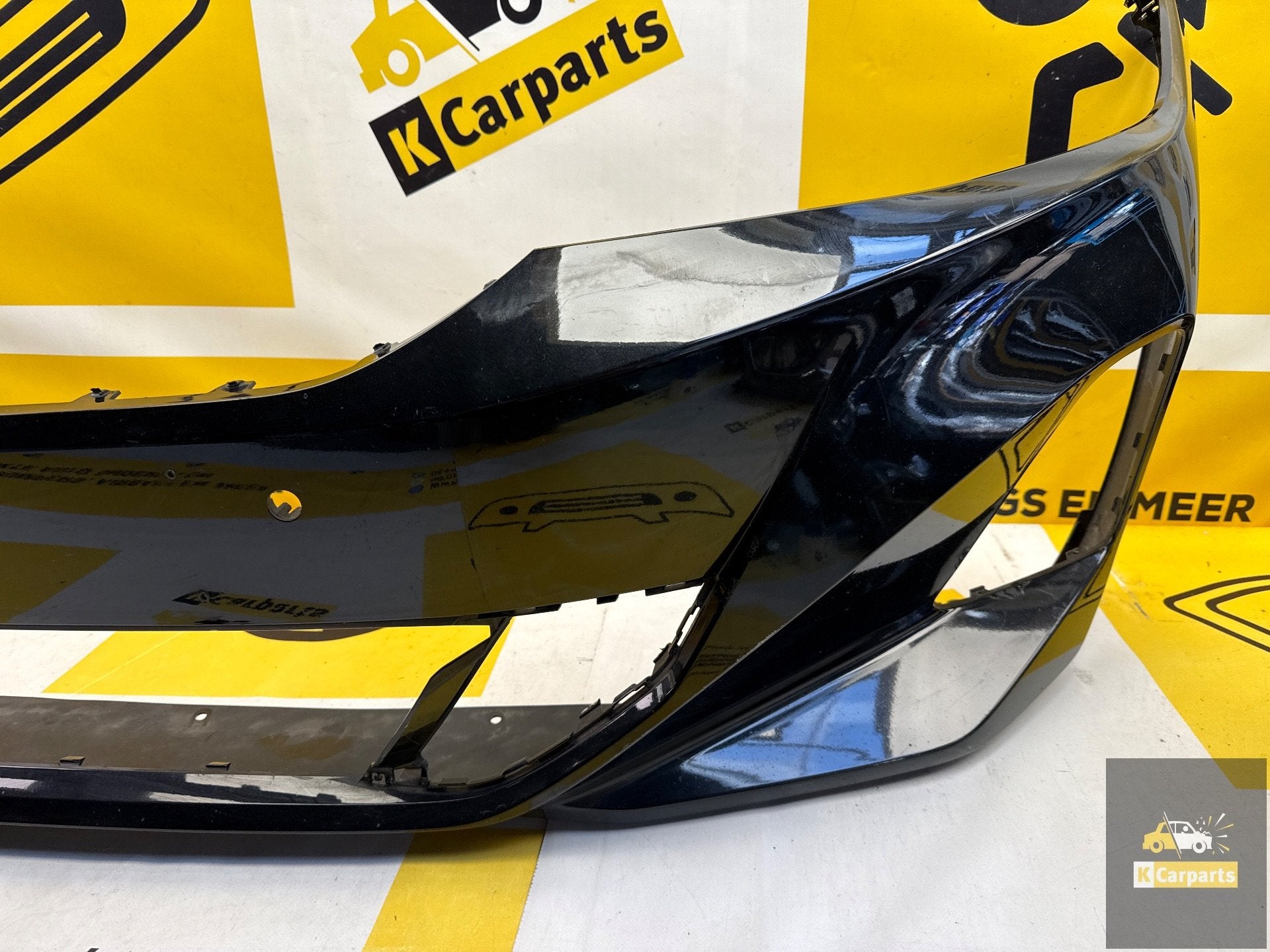 Voorbumper BMW 3 Serie G20 G21 51115A1BF40 6xPDC Bumper, Petuelring 130
80788  Munich, DE, Gebruikt, Voor, Info@bmw.de